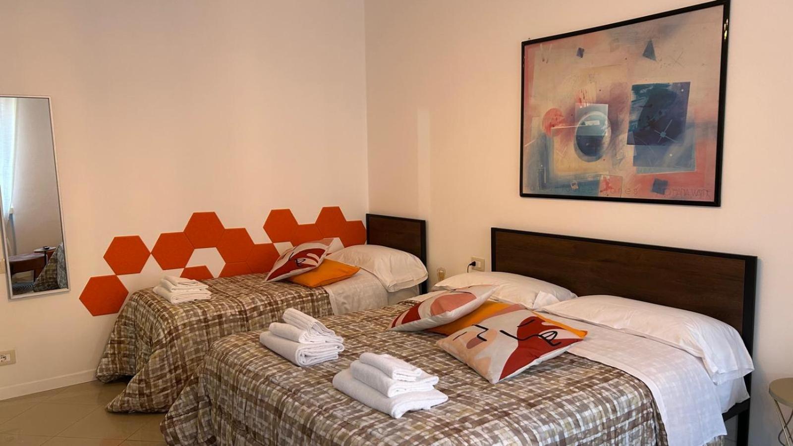 Comfort Accommodation Suite & Le Camere Bergamo Exterior foto